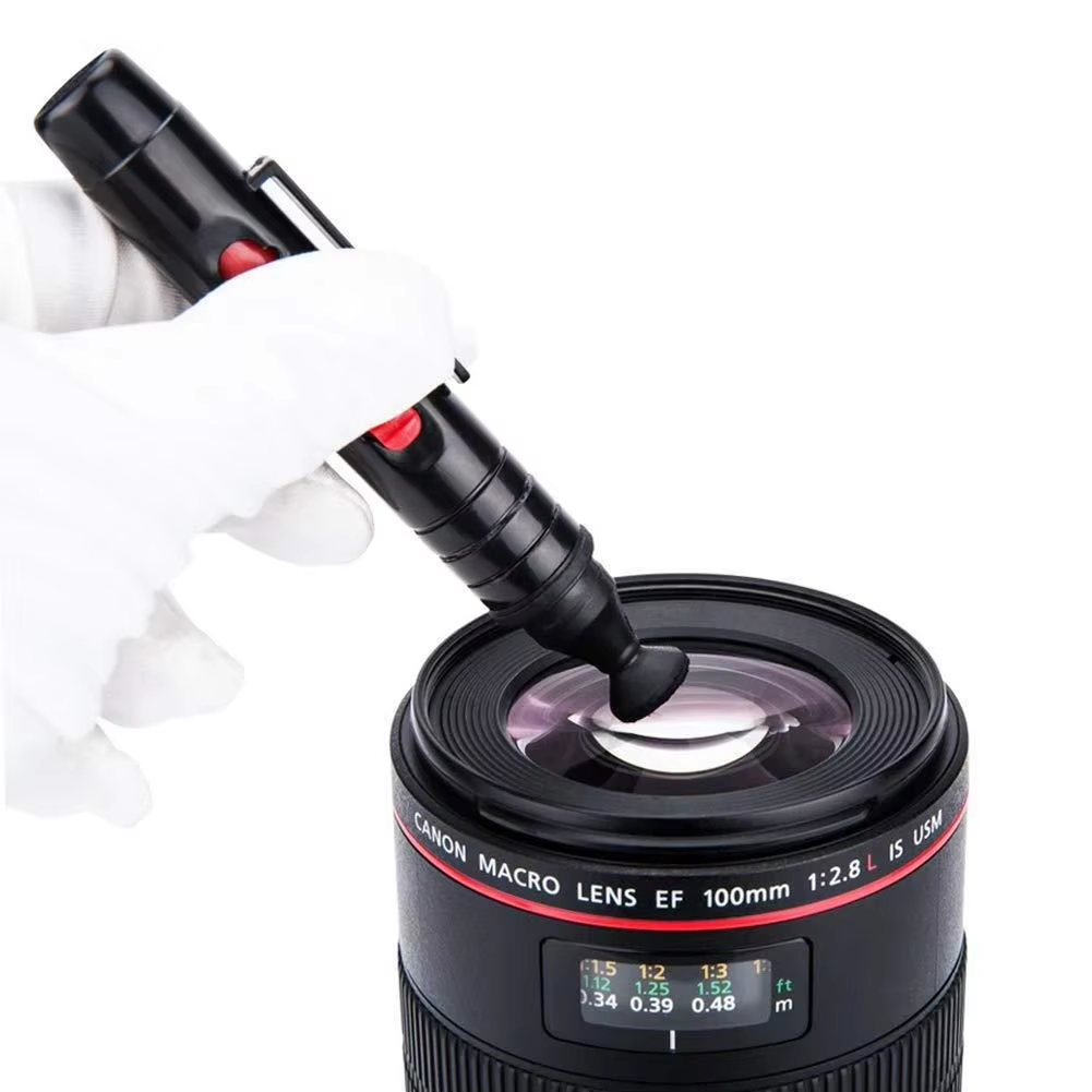 Lens cleaning kit